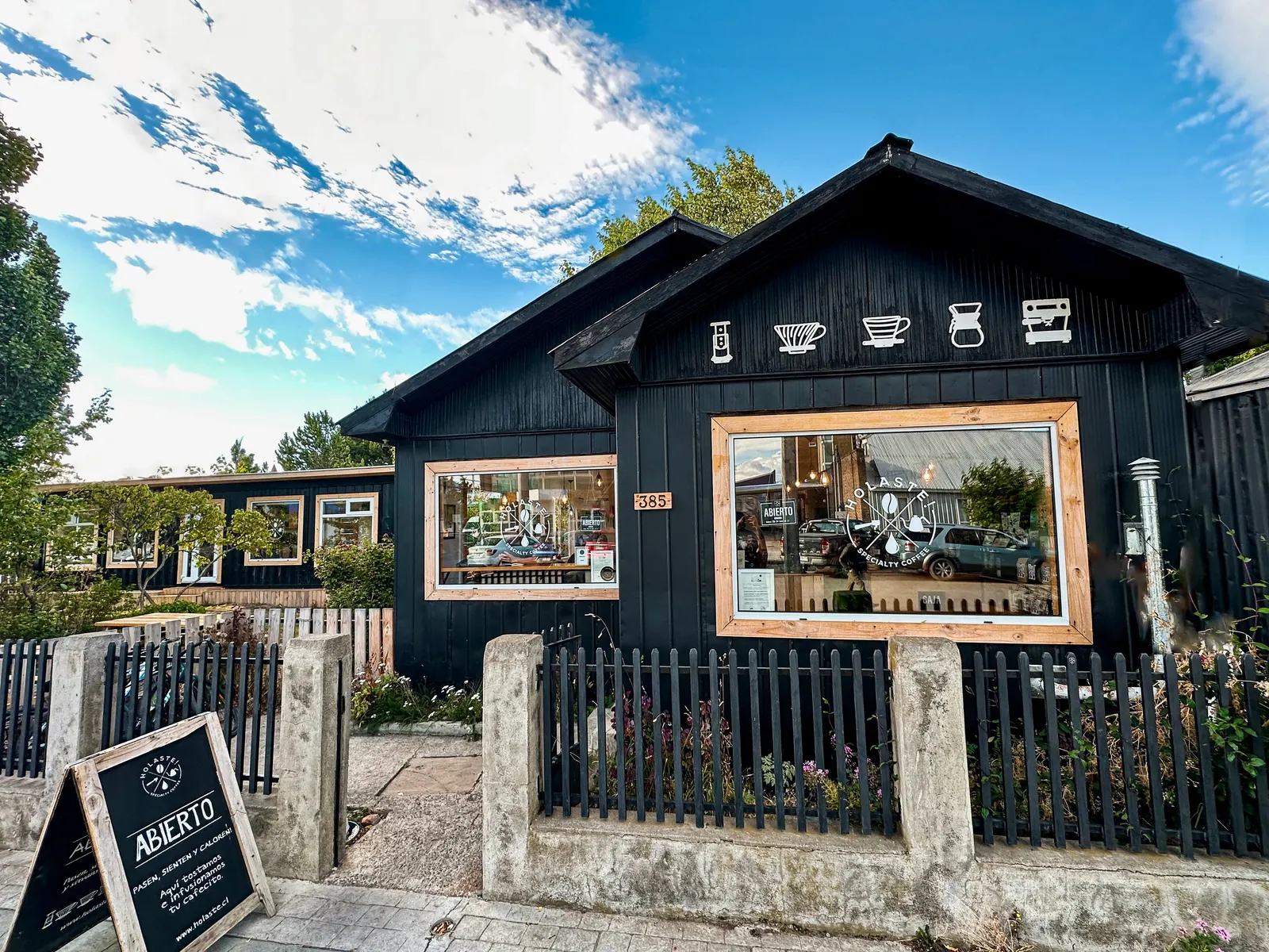 Holaste! Specialty Coffee in Puerto Natales, Chile