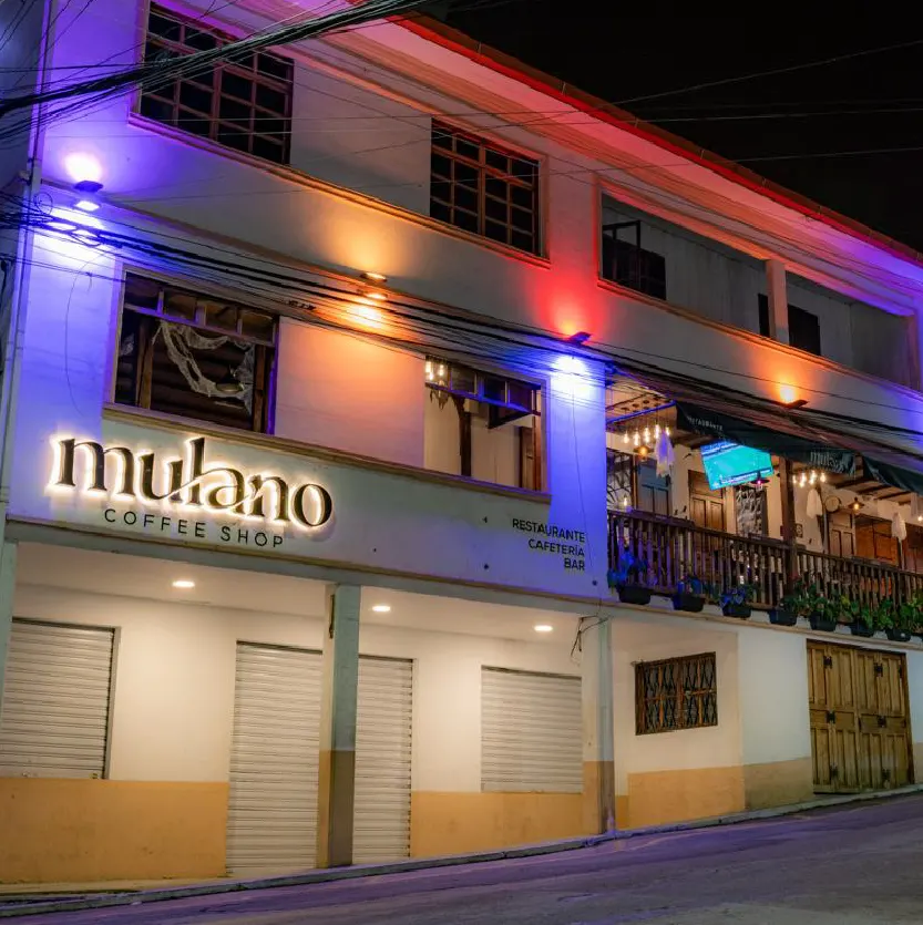 Mulano Coffee Shop in Piñas, Ecuador