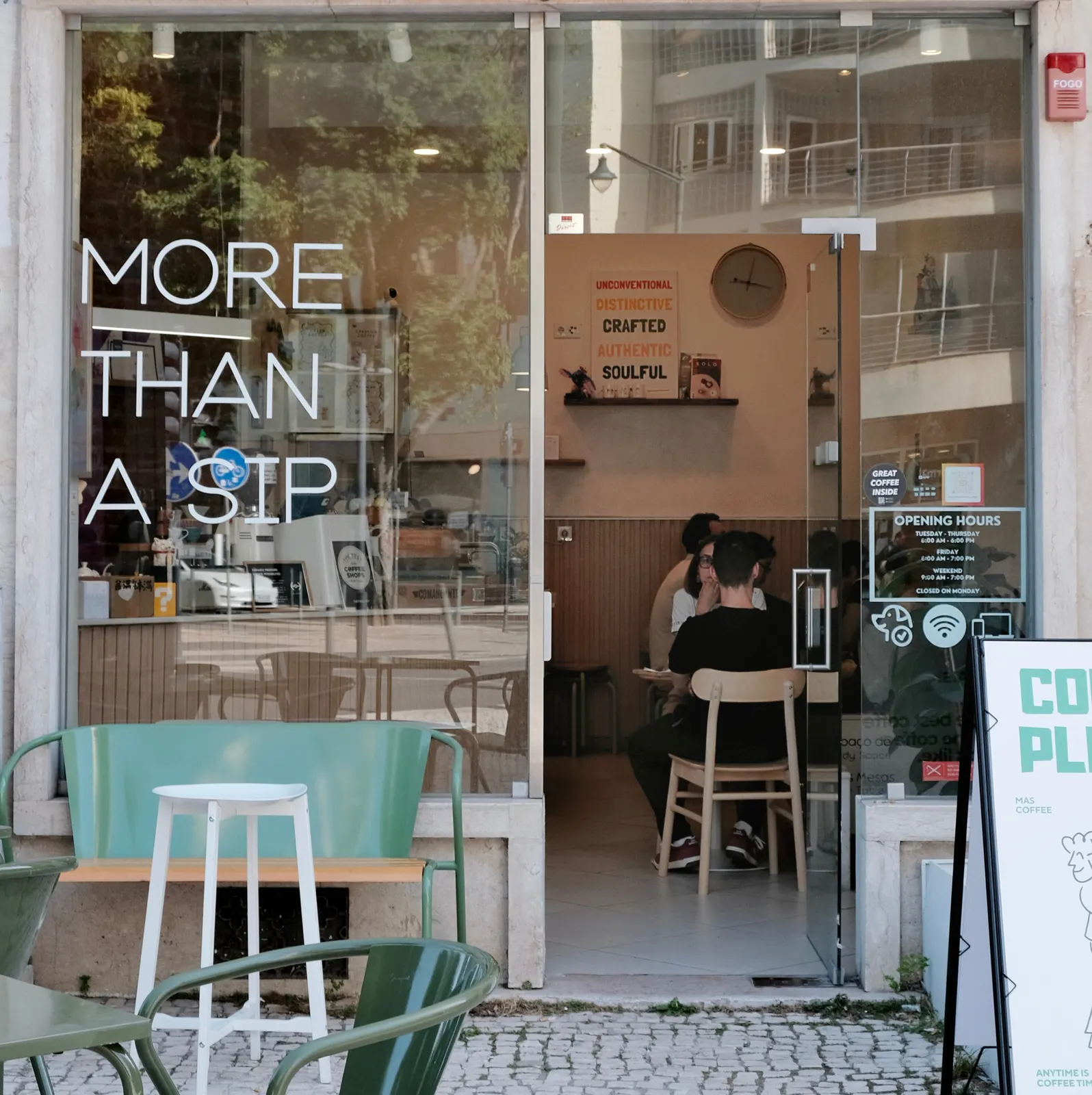 MAS Specialty Coffee & Brunch in Lisbon, Portugal